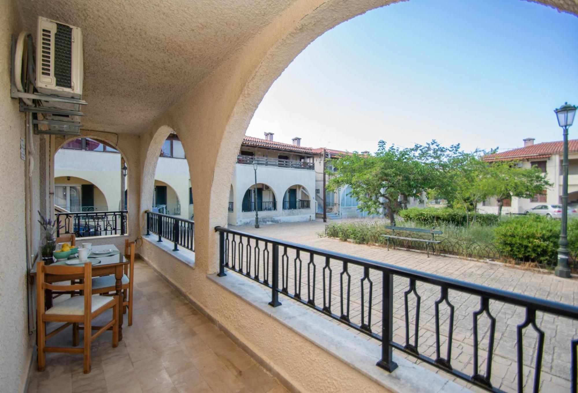 Lemon Tree Zante City Apartment By "Elite" Exterior photo